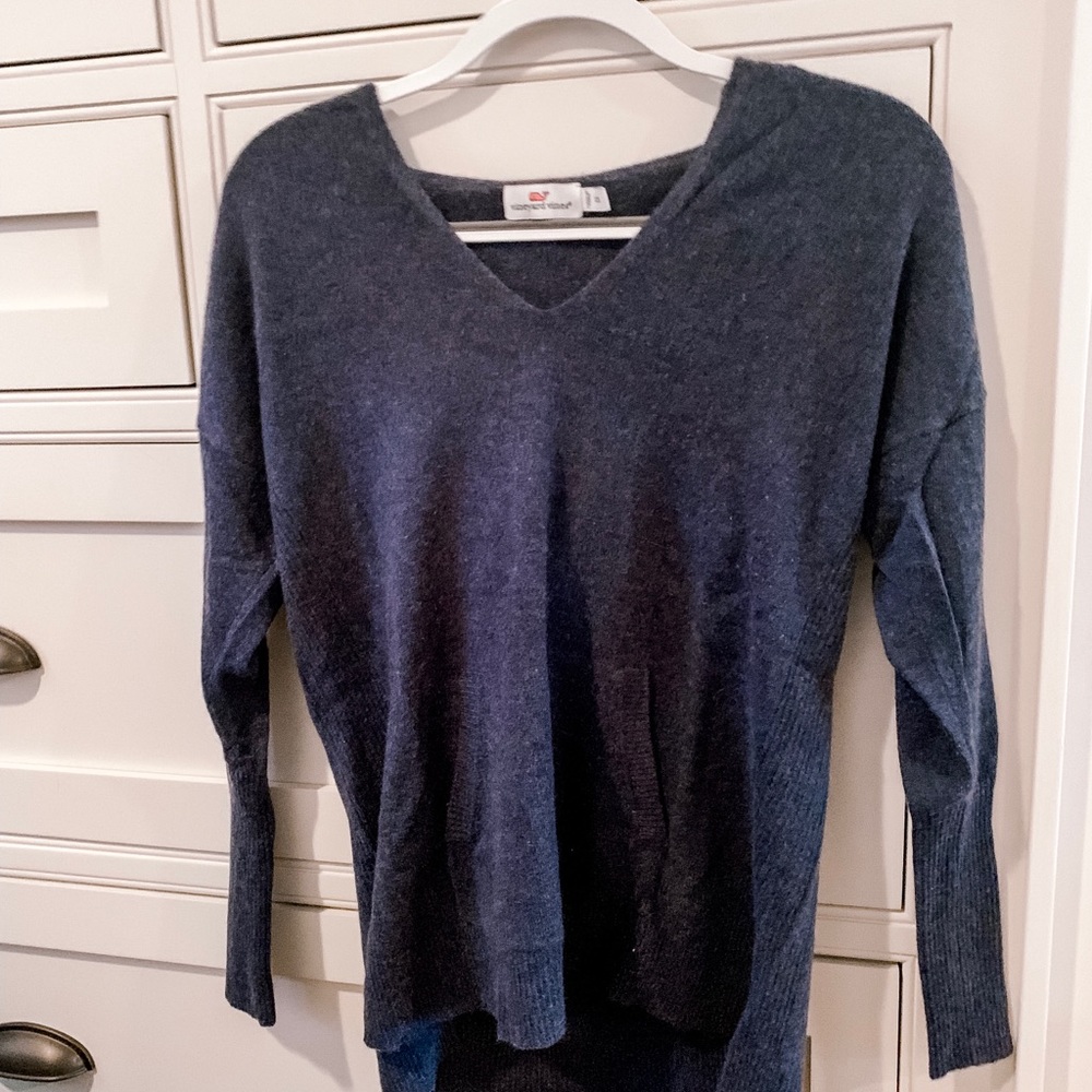 Cashmere vineyard vines hoodie